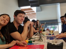 00100dPORTRAIT_00100_BURST20180811151015079_COVER